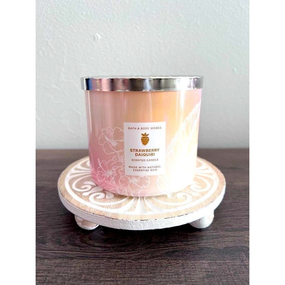 Bath And Body Works STRAWBERRY DAIQUIRI Candle BBW Home Fragrance New